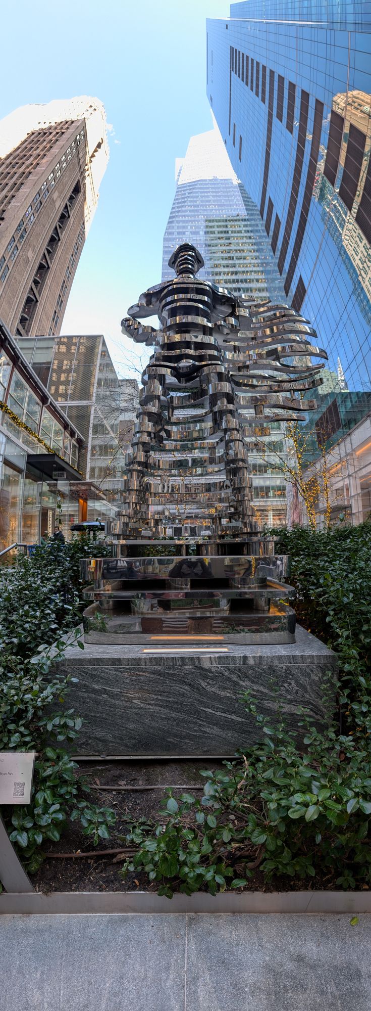 Google Pixel 10 Pro XL vertical panorama sample.