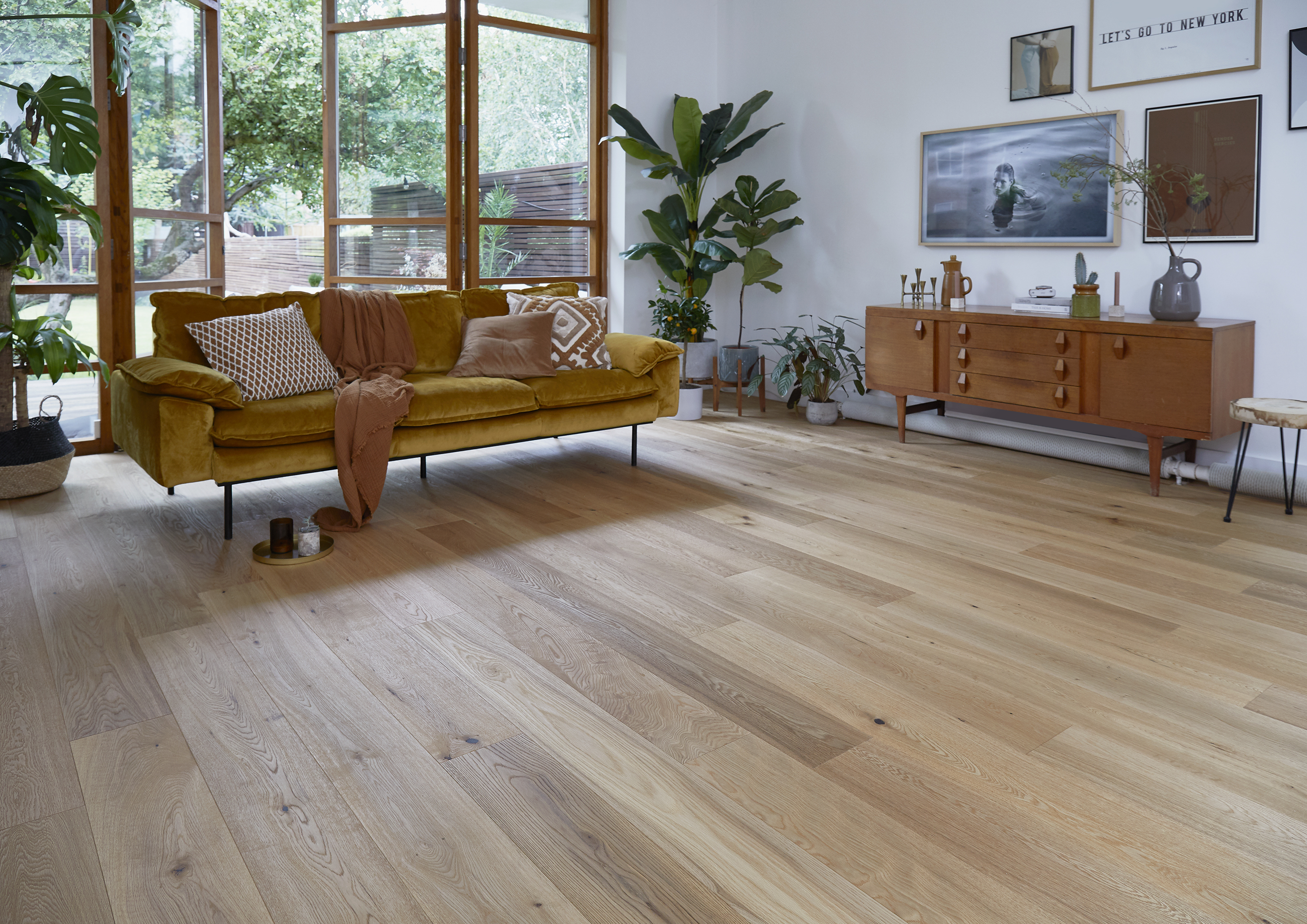Types Of Flooring The Complete Guide, Best Flooring For High Traffic Living Room
