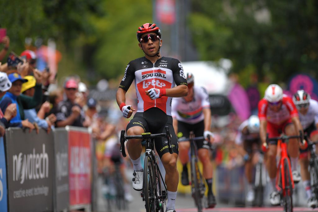 Caleb Ewan wins stage 2 in Stirling