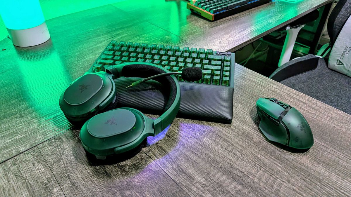 Image of the Razer Phantom Green Collection.