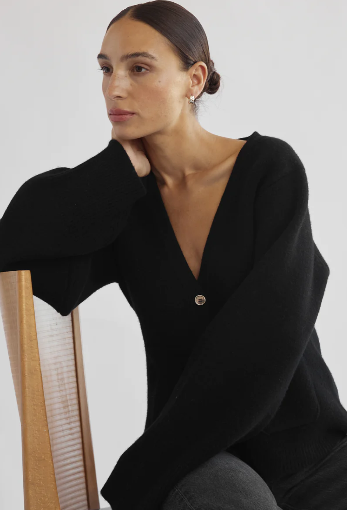 Almina Concept V Neck Cardigan