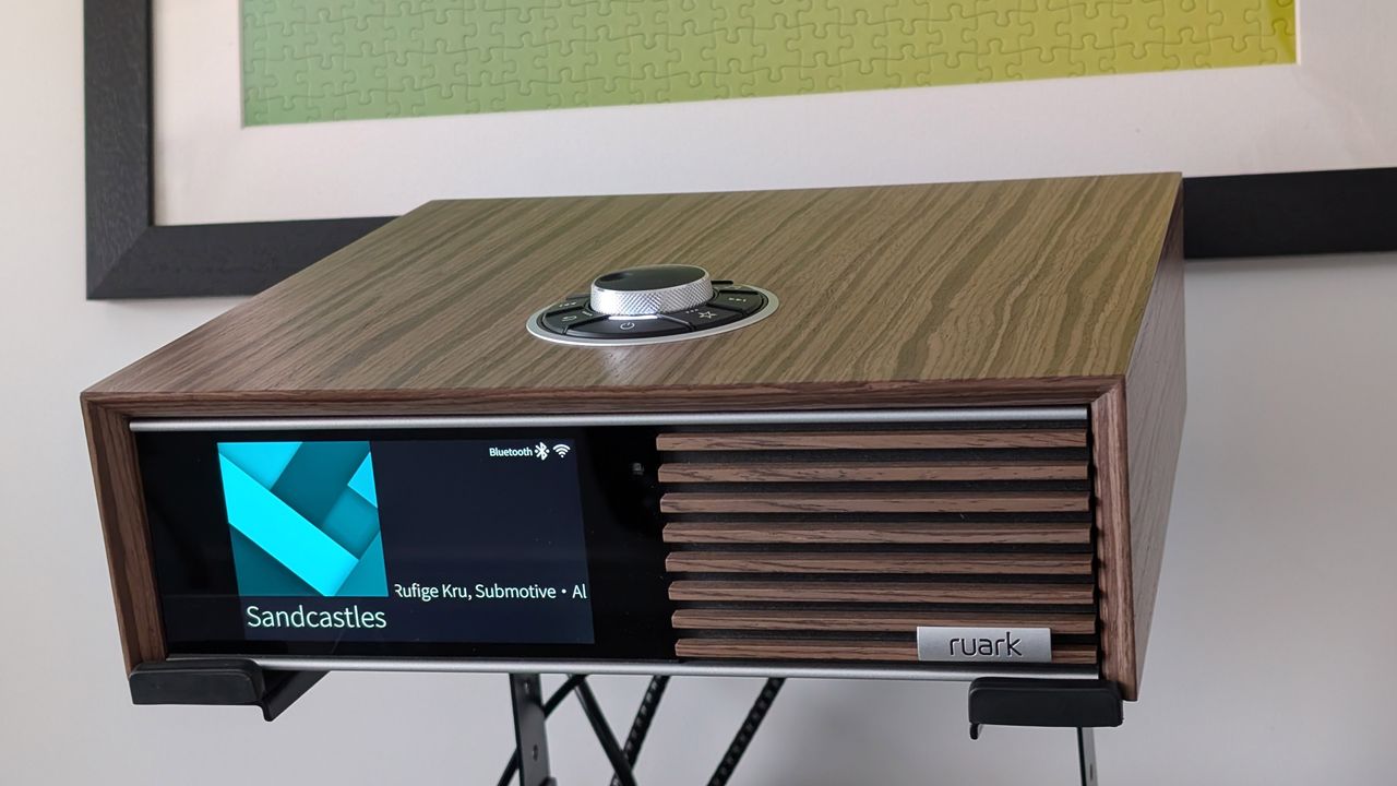 Ruark R610 and Sabre-R speakers