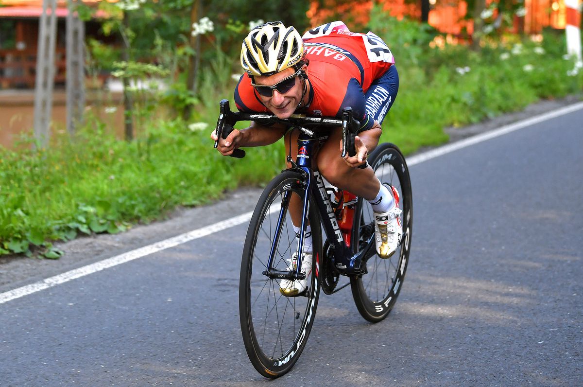 Niccolo Bonifazio (Bahrain-Merida) jokes around