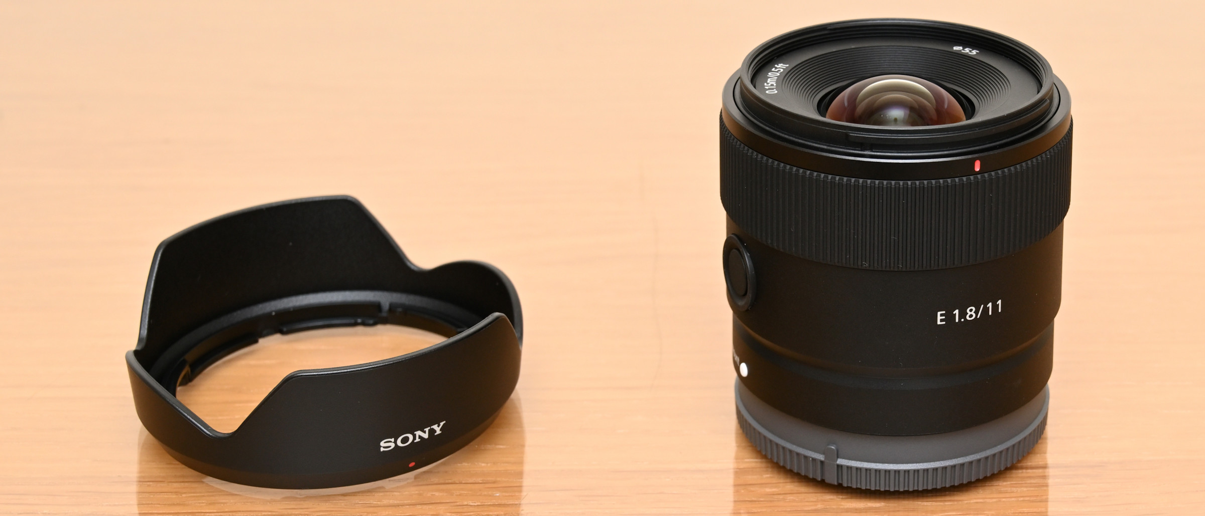 11mm Camera Sony World review Digital E F1.8 |