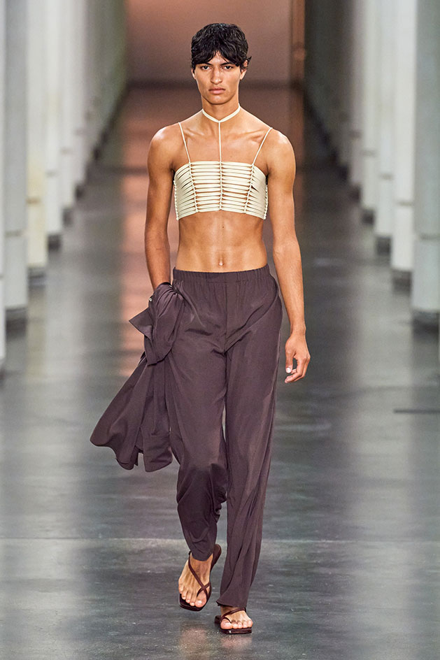 Paris Fashion Week S/S 2022 Louis Vuitton runway show