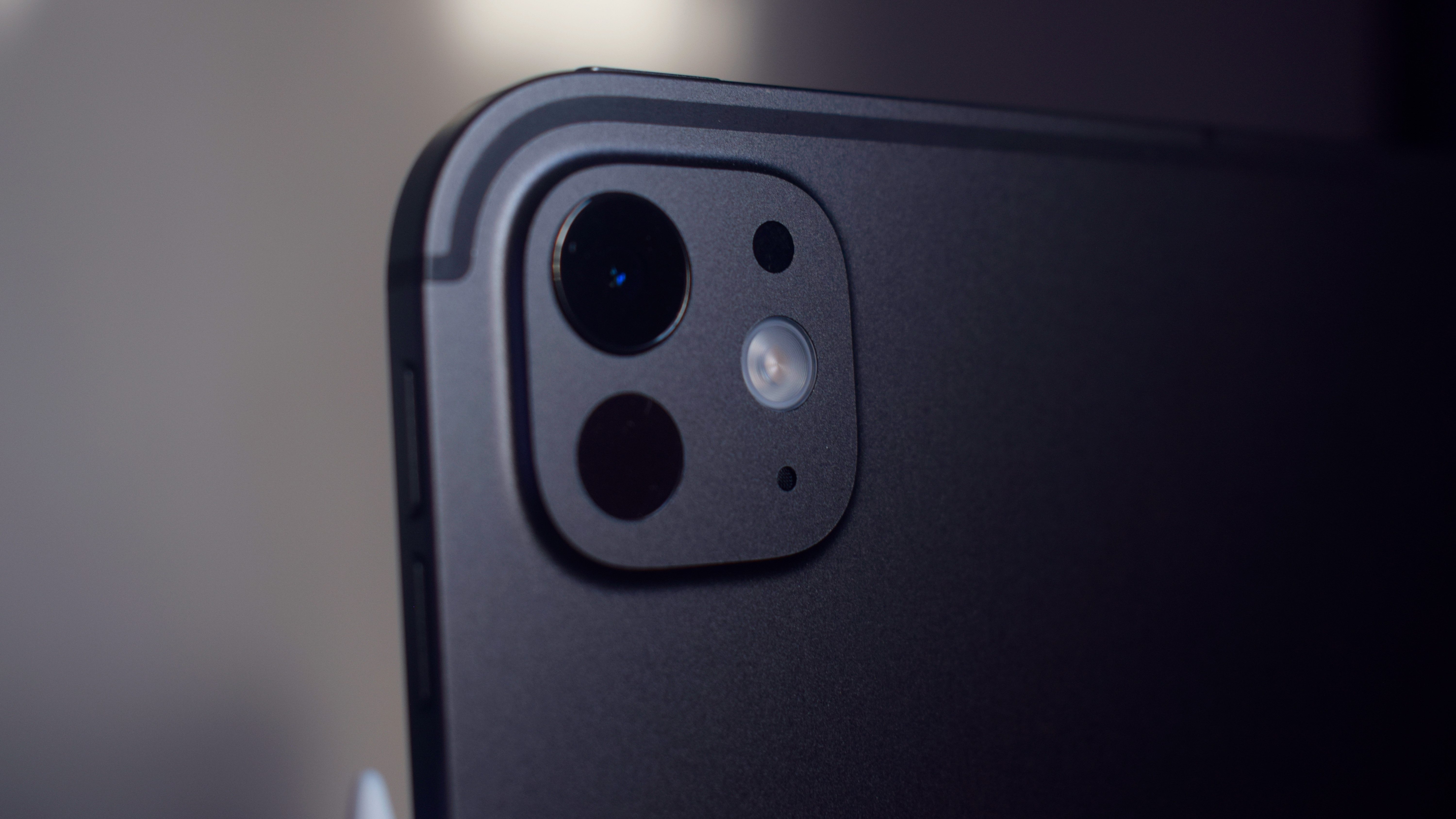 Apple M5 iPad Pro on a desk