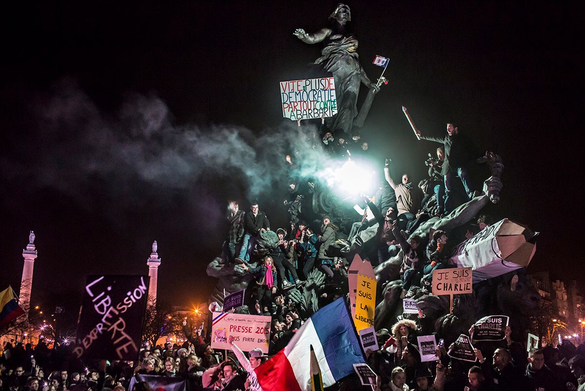 Corentin Fohlen - March Against Terrorism in Paris (Spot News, second prize singles)