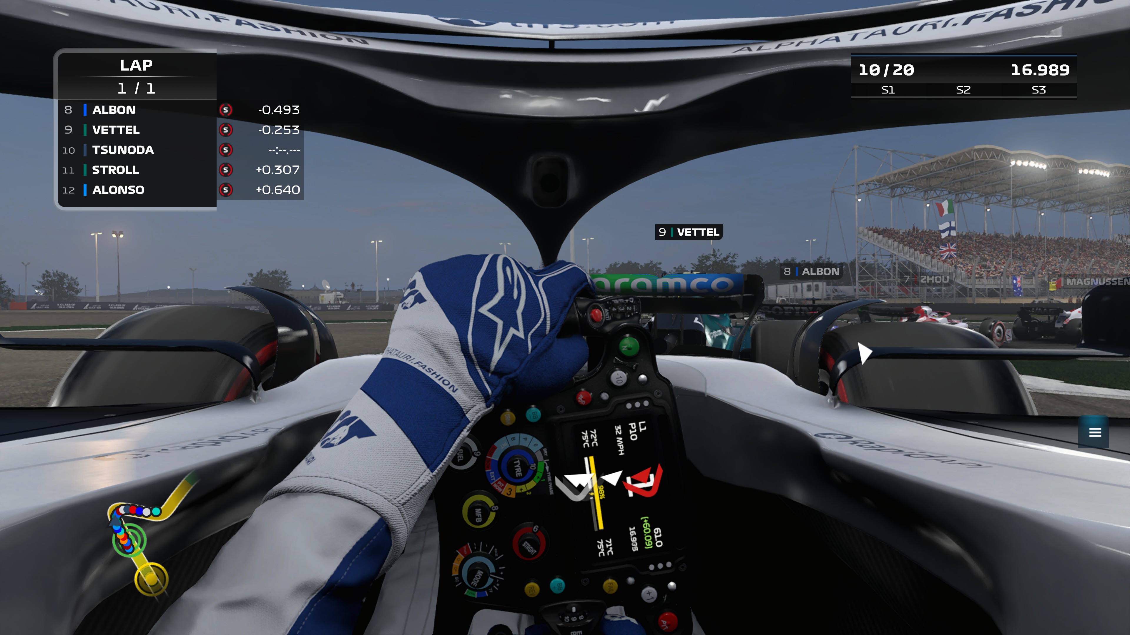 F1 2022 screenshots showing FSR 1.0 and FSR 2.2 differences