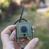 Green Feathers Solar-Powered WiFi Nest Box Camera