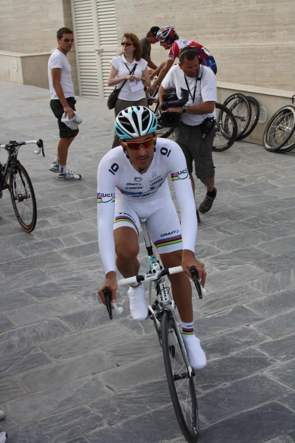 World time trial champion Fabian Cancellara (Leopard Trek) was second in the prologue.