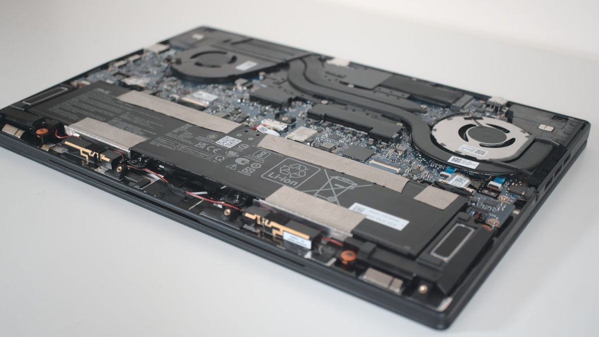 ASUS Zenbook Pro 14 Duo OLED