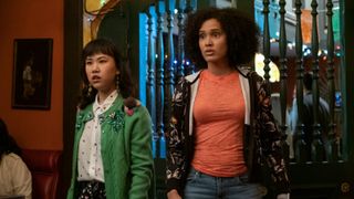 Never Have I Ever (L to R) Ramona Young as Eleanor Wong and Lee Rodriguez as Fabiola Torres in episode 105 of Never Have I Ever Cr. Lara Solanki/Netflix© 2020