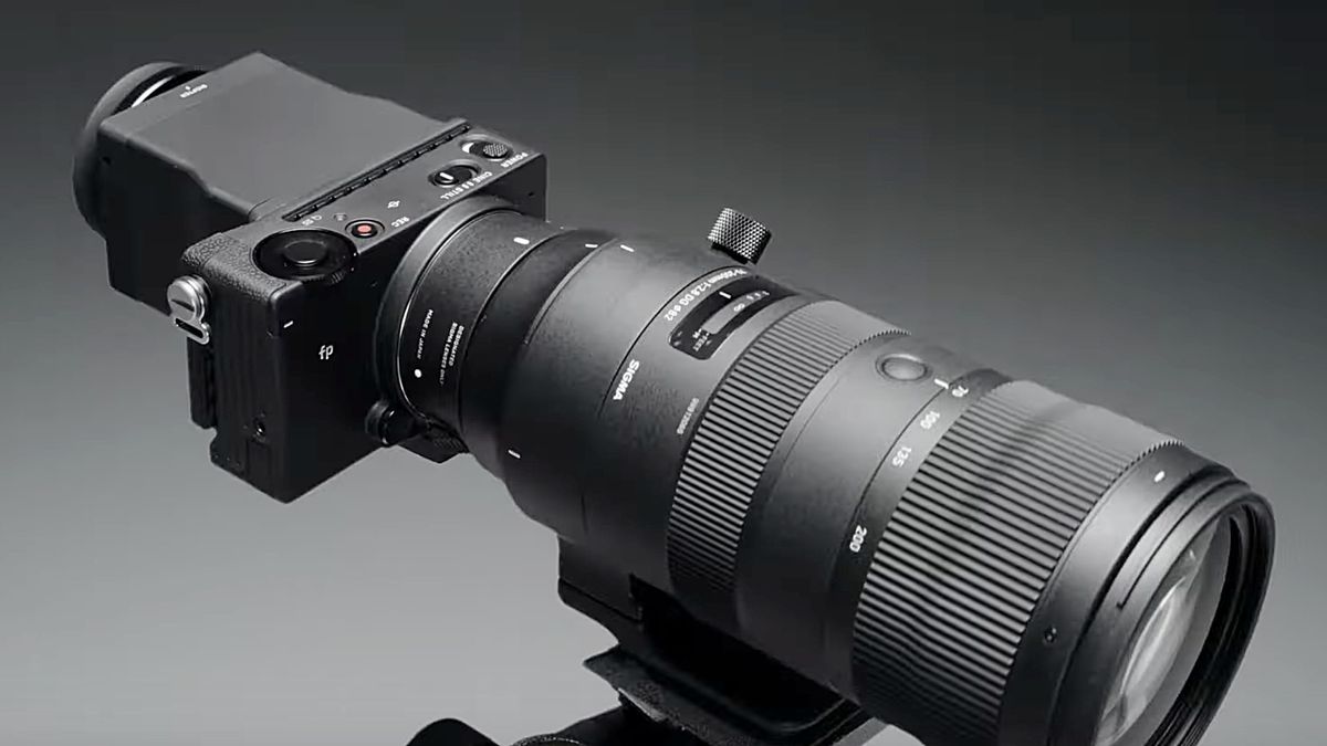 Sigma fp is the smallest fullframe mirrorless camera ever! Digital