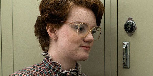 Apple's What's a computer girl is Barb from Stranger Things -  strangerthings post - Imgur