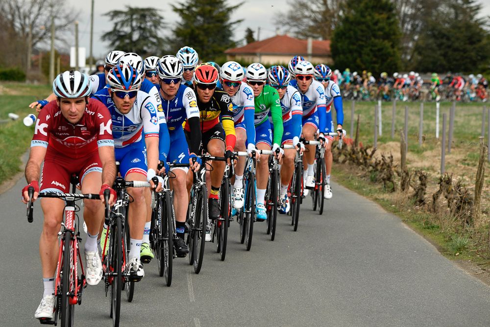 The peloton in action during stage 5 at Paris-Nice