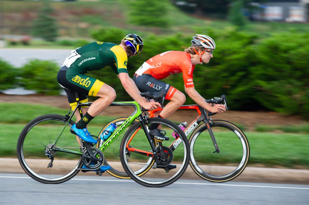 Riders try to bridge a gap during the criterium