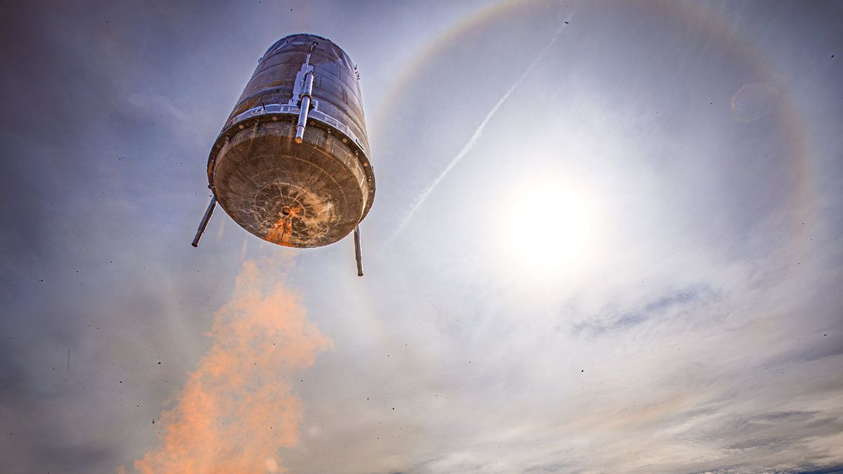 Эти фотографии испытаний многоразовой ракеты «Хоппер» от Stoke Space просто потрясающие.