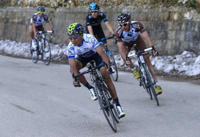 Nairo Quintana (Movistar) descends