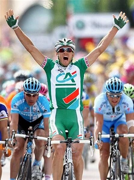 Thor Hushovd wins his first stage of the 2007 Tour