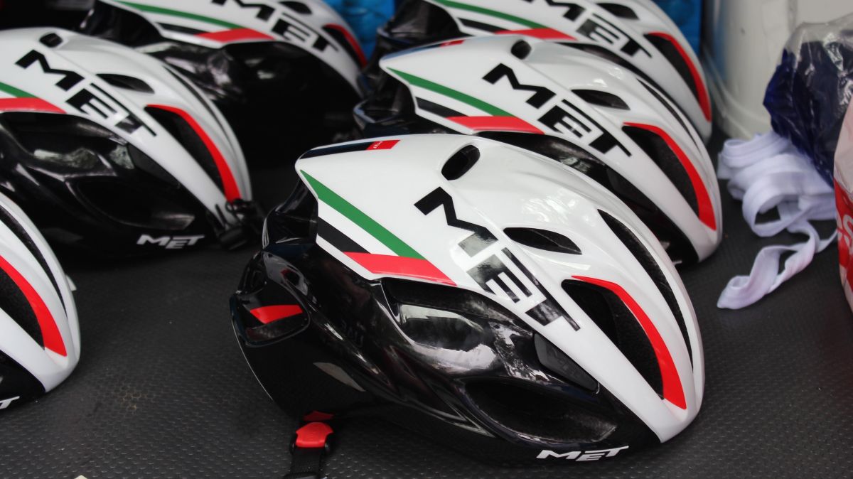 UAE Abu Dhabi's MET Manta helmets