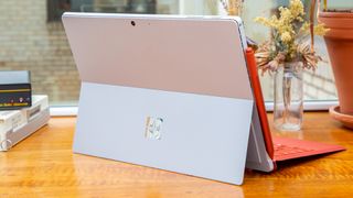 C'est essentiellement la même Surface Pro que vous connaissez depuis des années.