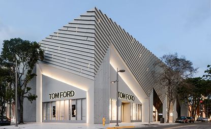 NY and Tucson based architects Aranda\Lasch completed the Art Deco building, the latest piece in the Miami Design District development