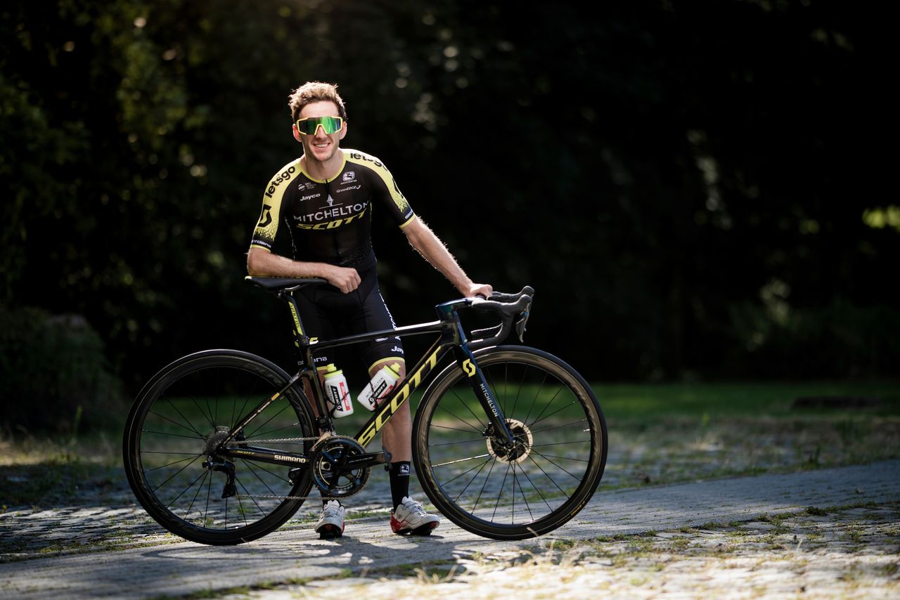 Yates poses with his new bike