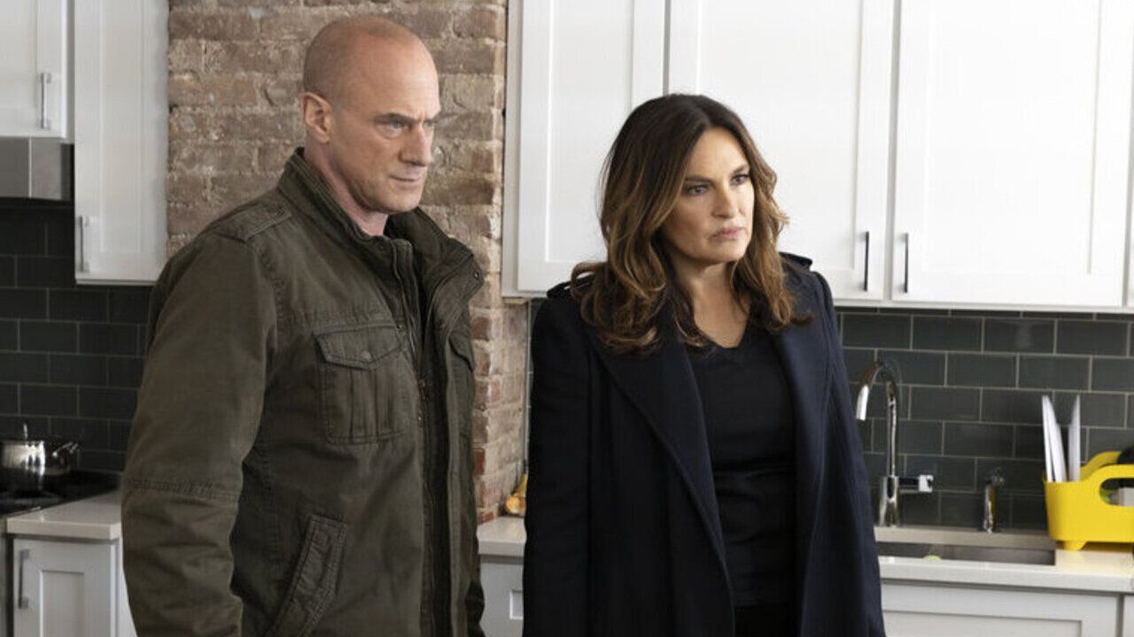 How Law And Order Svu And Organized Crime Set A New Standard For Crossovers With Benson And