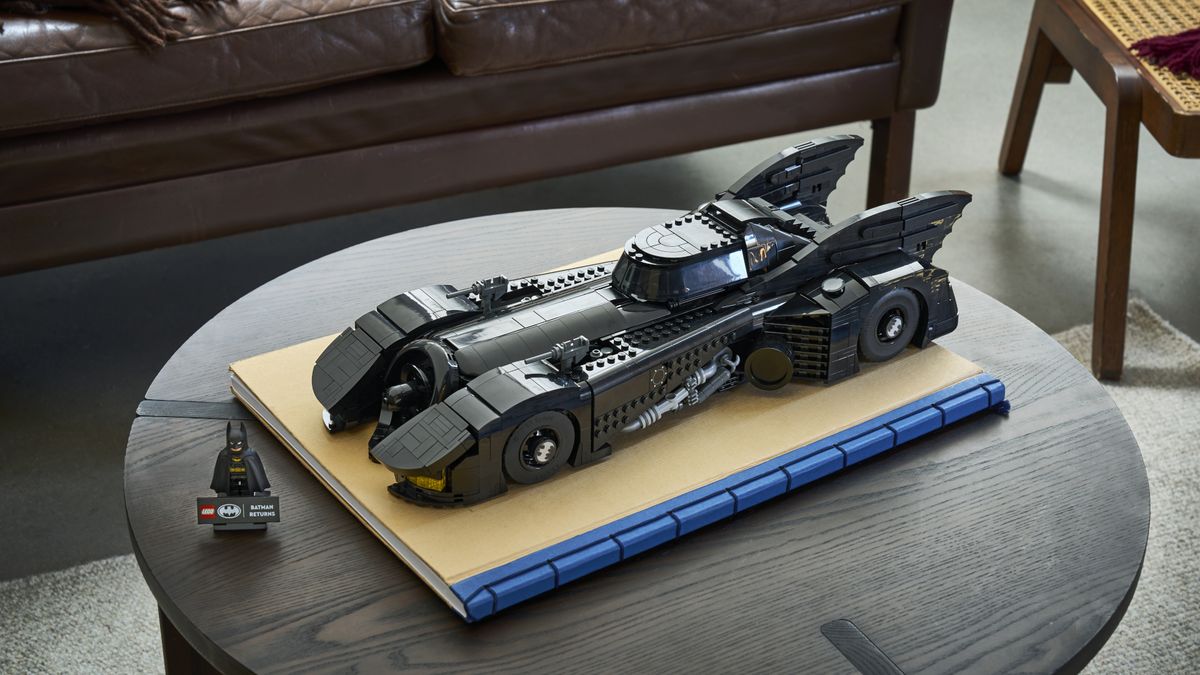 Lego Batman Returns Batmobile and minifigure on a small table