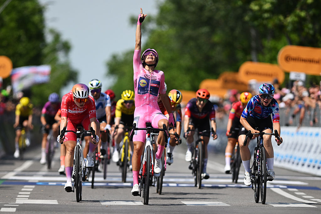 As it happened: The sprinters come to the fore again in stage 2 of the Giro d'Italia Women