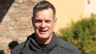 Bobby on a call on 9-1-1.