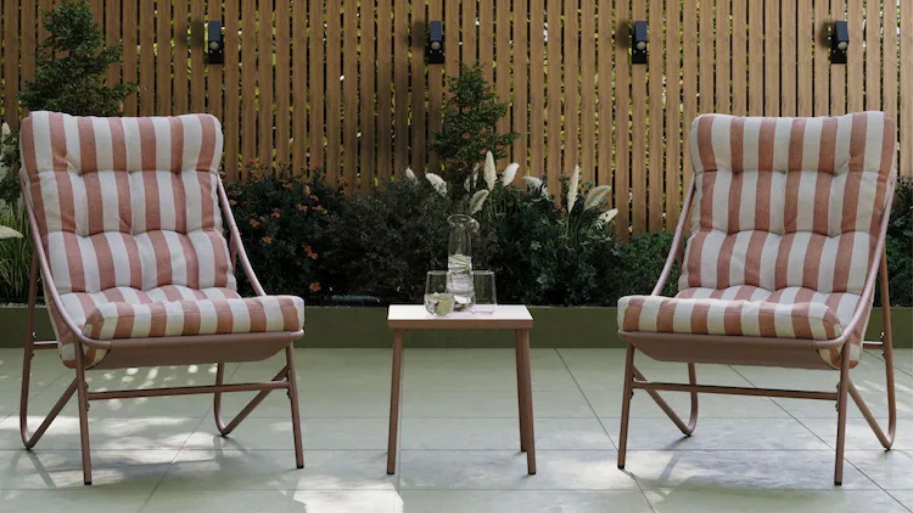 Next Red Porto 2 Seater Bistro Set With Cushions