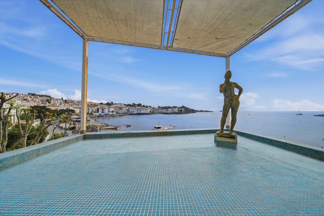 The house offers Mediterranean views on every floor