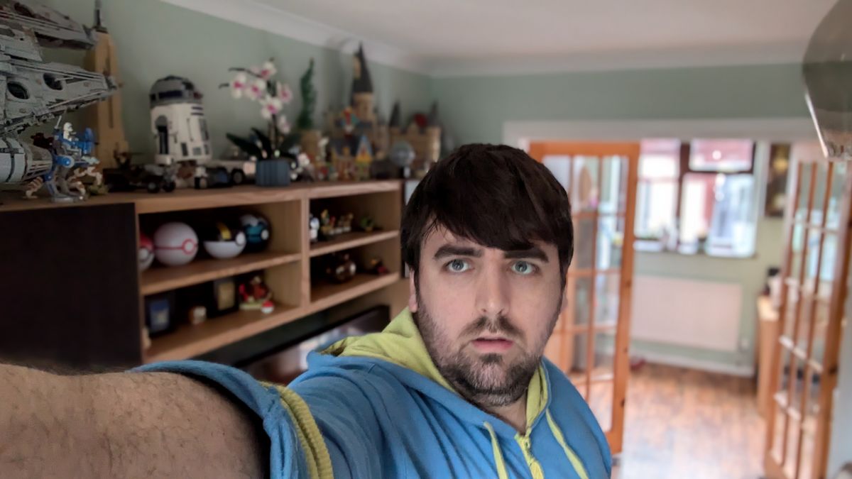 200 photos google pixel 8a vs google pixel 6 pro