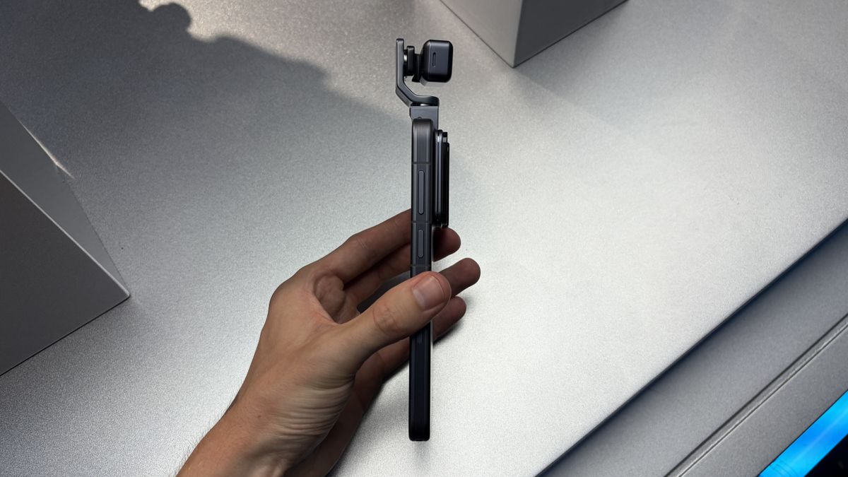 The Honor Robot phone being held in the hand
