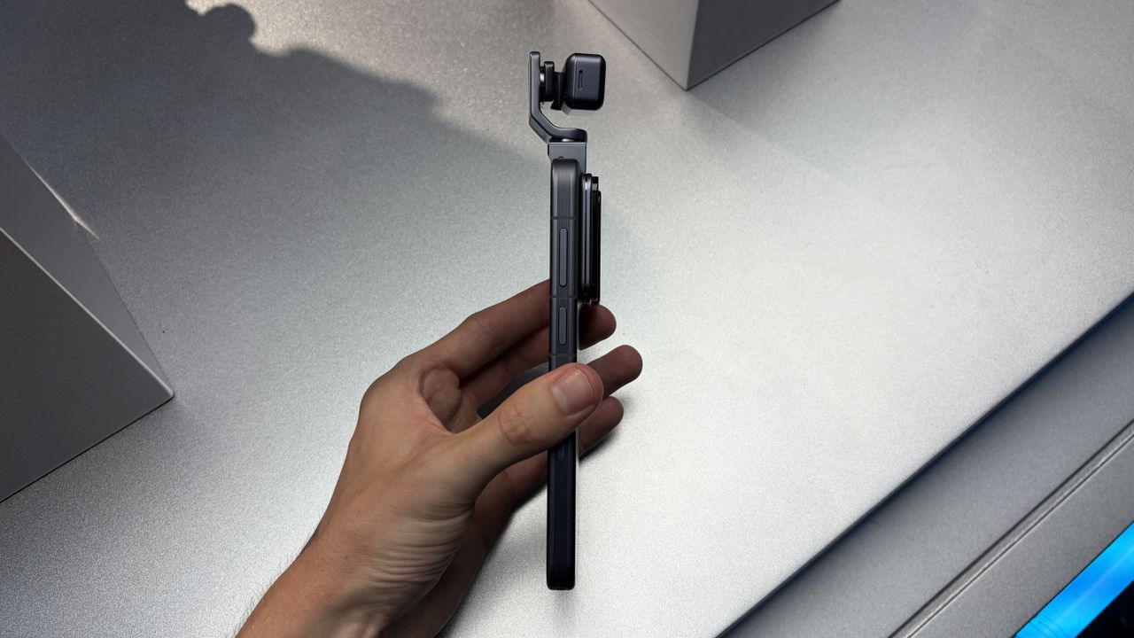 The Honor Robot phone being held in the hand
