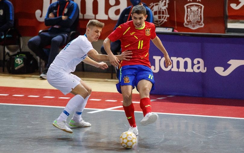 “Futsal is an artistic team game for scrupulously conformist and quick ...