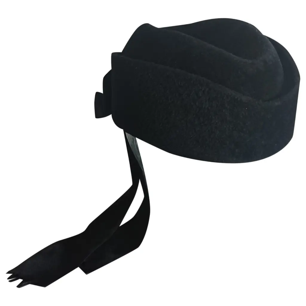 Chanel, Hat