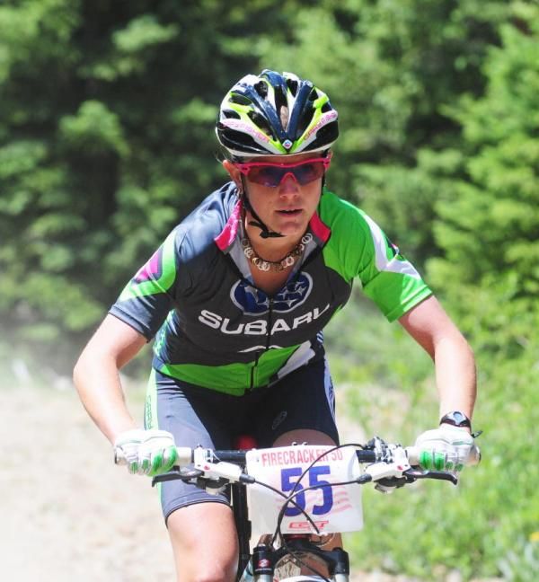 Heather Irmiger (Gary Fisher/Subaru) with a one minute lead.