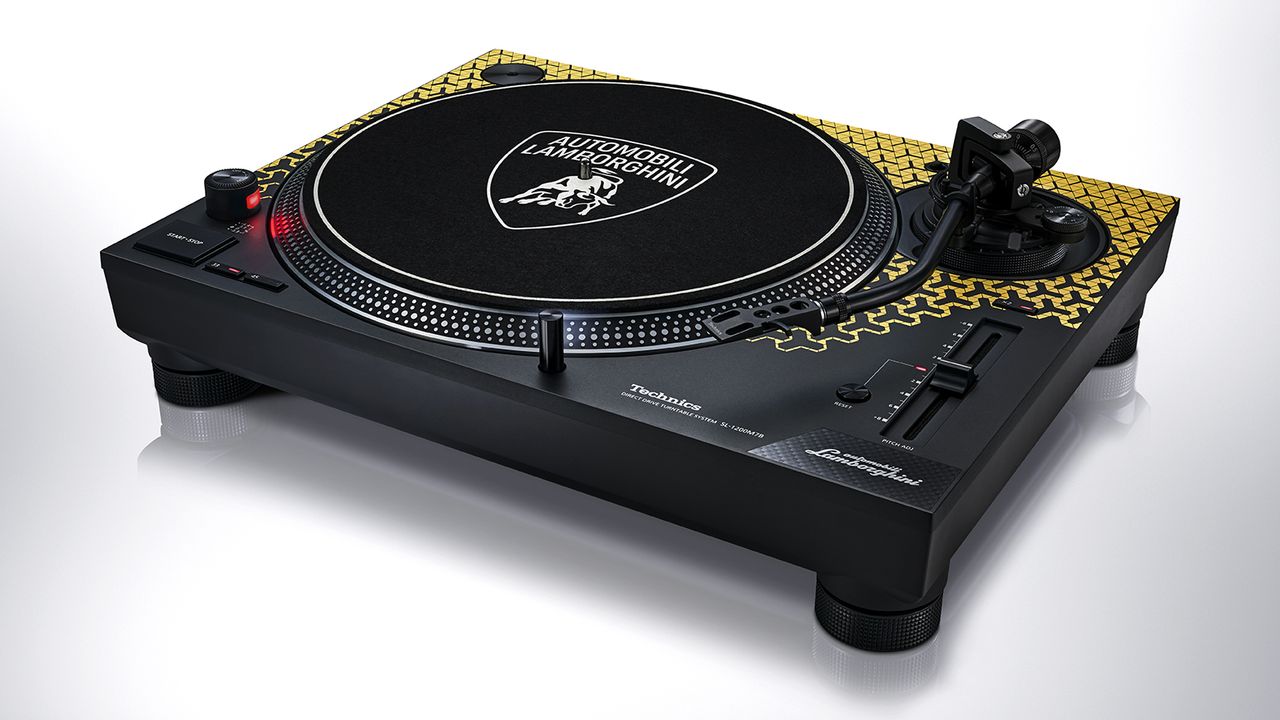 Technics SL-1200M7B turntable collaboration with Lamborghini