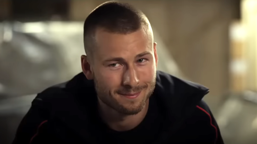 Glen Powell smiling in The Expendables 3 