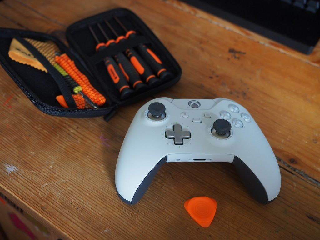 How To Take Apart And Disassemble An Xbox One Controller Windows Central