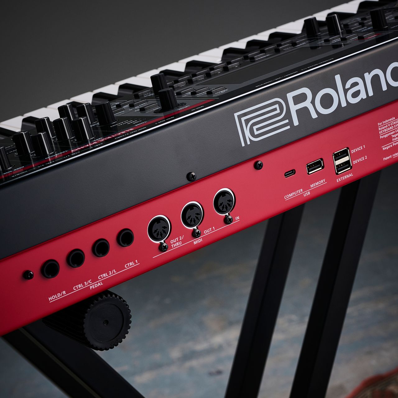 Roland V-Stage 76