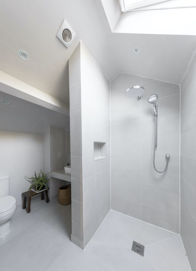 Walk In Shower Ideas: 14 Designs for a Luxurious Bathroom | Homebuilding