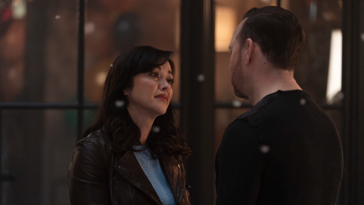 Baez breaking up with Danny in the snow on Boston Blue.