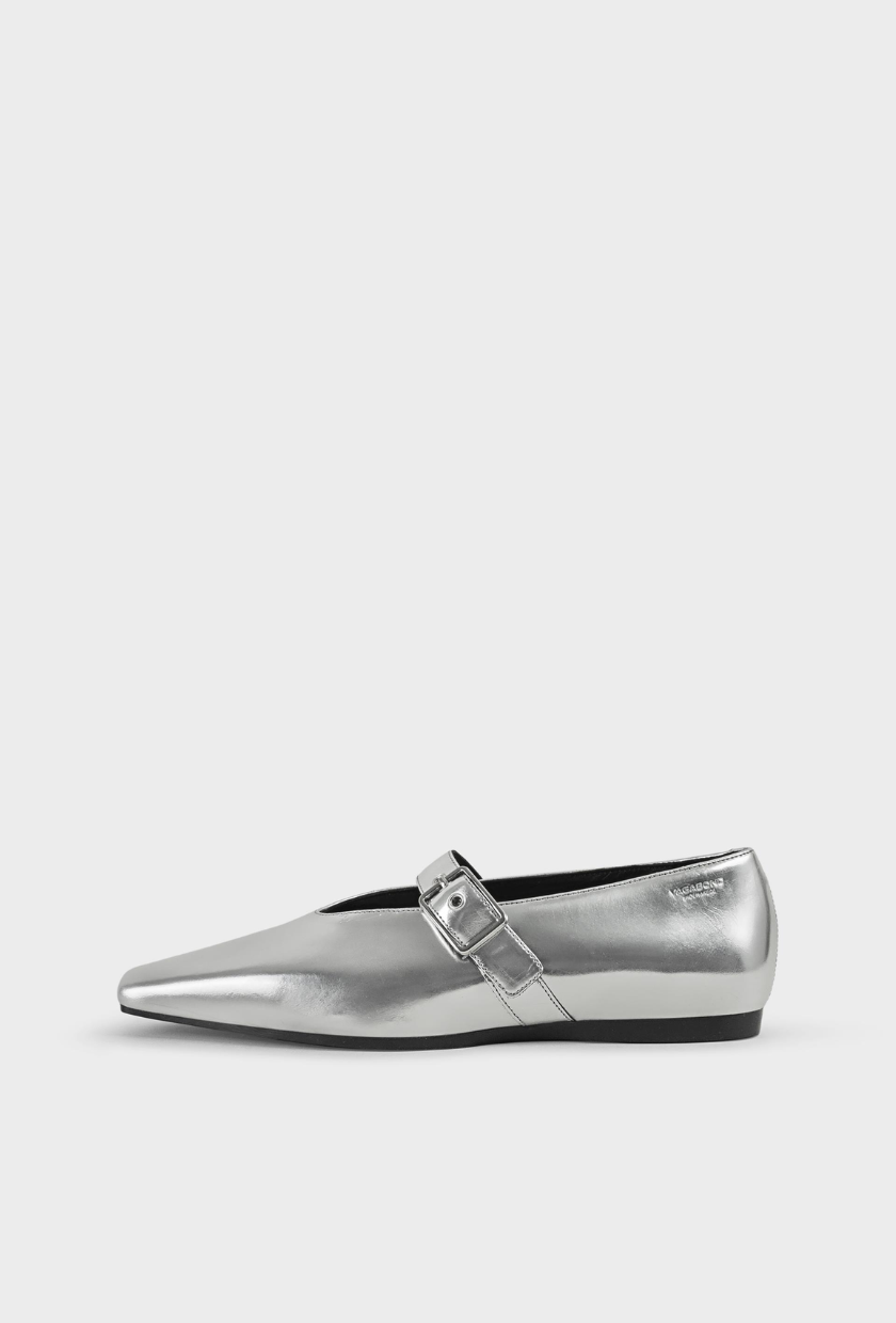An image of Vagabond silver flats.
