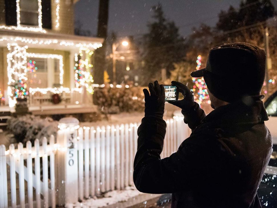 How to Photograph Christmas Lights Indoors and Outside Tom's Guide