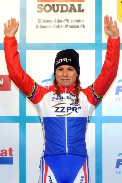 Dutch champion Daphny van den Brand (ZZPR.nl-Destil) on the podium for second place.