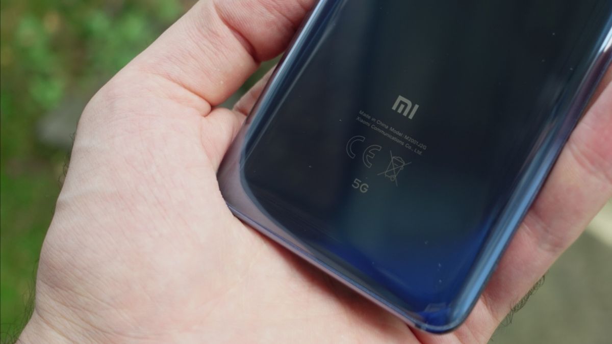 This leaked Xiaomi foldable phone has a big display problem