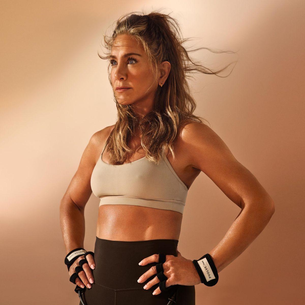 FYI, Jennifer Aniston&#039;s Trainer Swears By These 3 Simple Moves For Boosting Muscle From Home